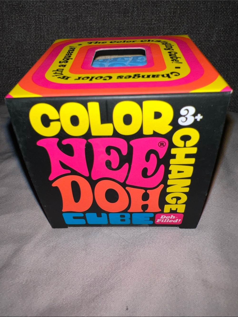 **AUTHENTIC** NeeDoh Color Change Cube Toy - Blue